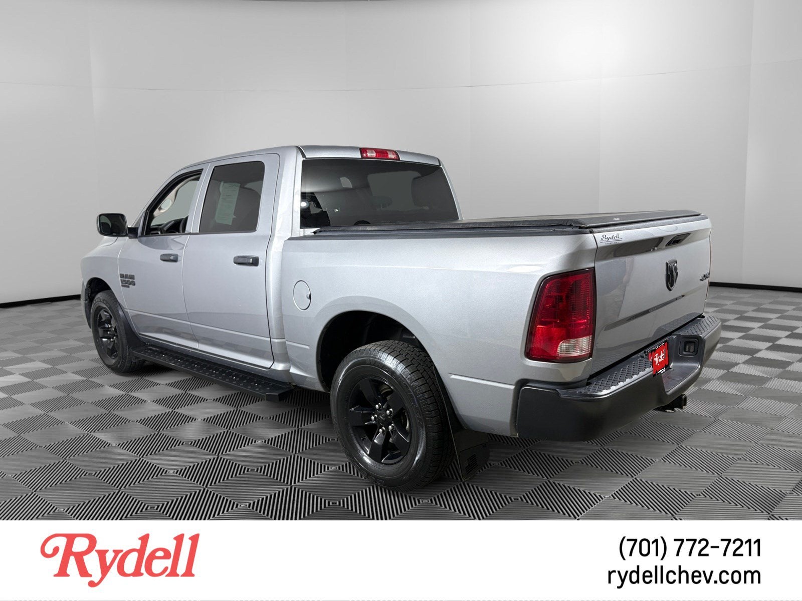 2023 RAM 1500 Classic Tradesman Crew Cab 4x4 5'7" Box