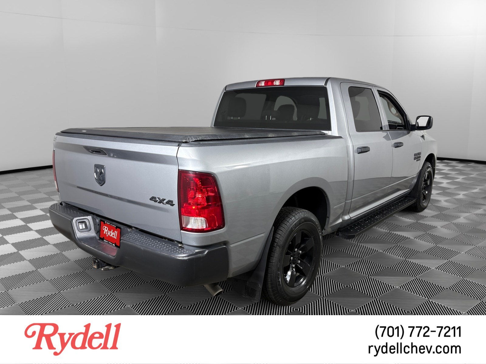 2023 RAM 1500 Classic Tradesman Crew Cab 4x4 5'7" Box