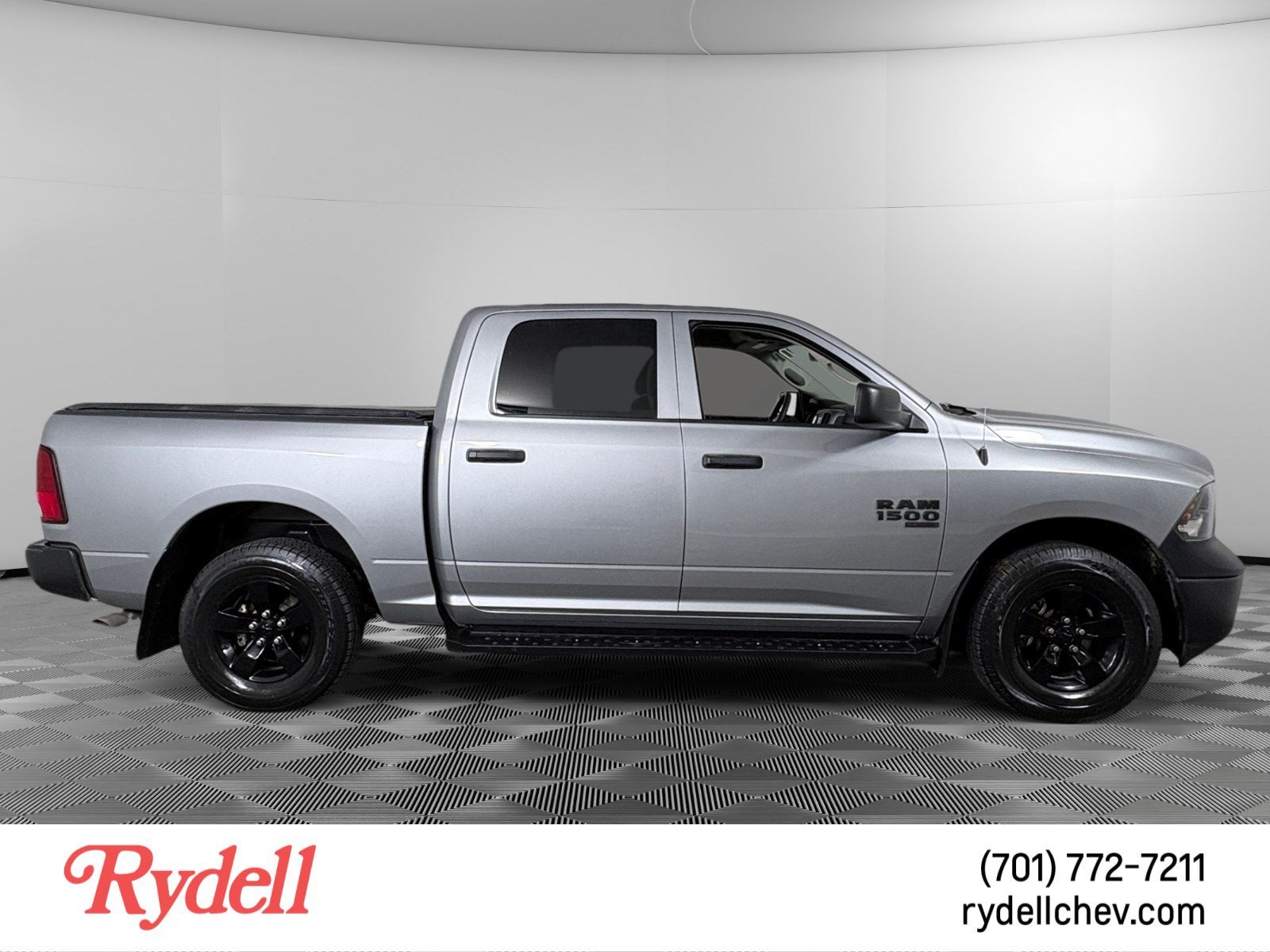 2023 RAM 1500 Classic Tradesman Crew Cab 4x4 5'7" Box
