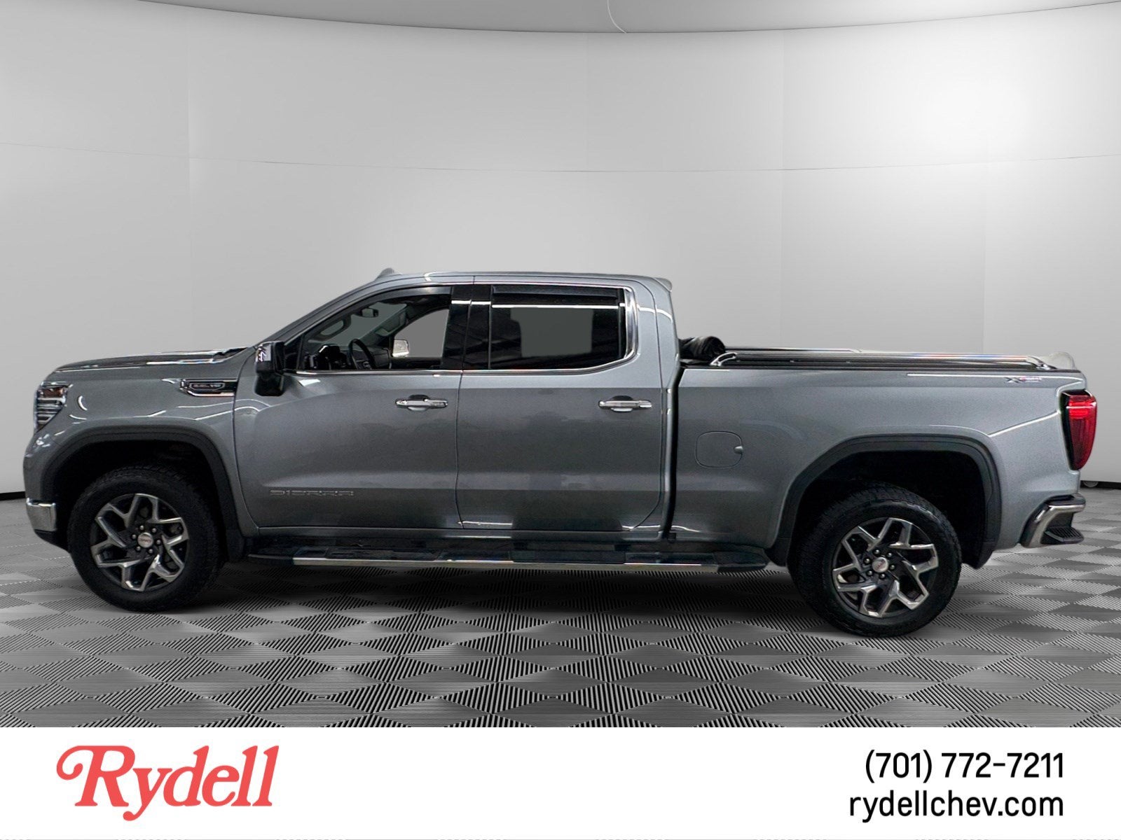 2023 GMC Sierra 1500 SLT