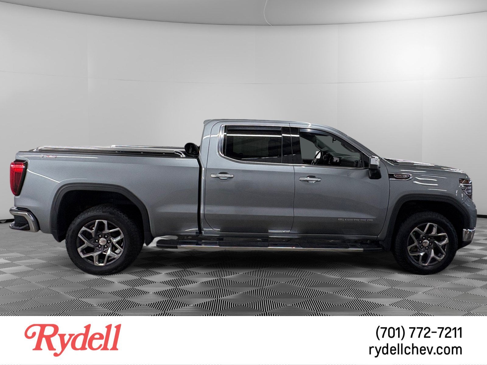 2023 GMC Sierra 1500 SLT