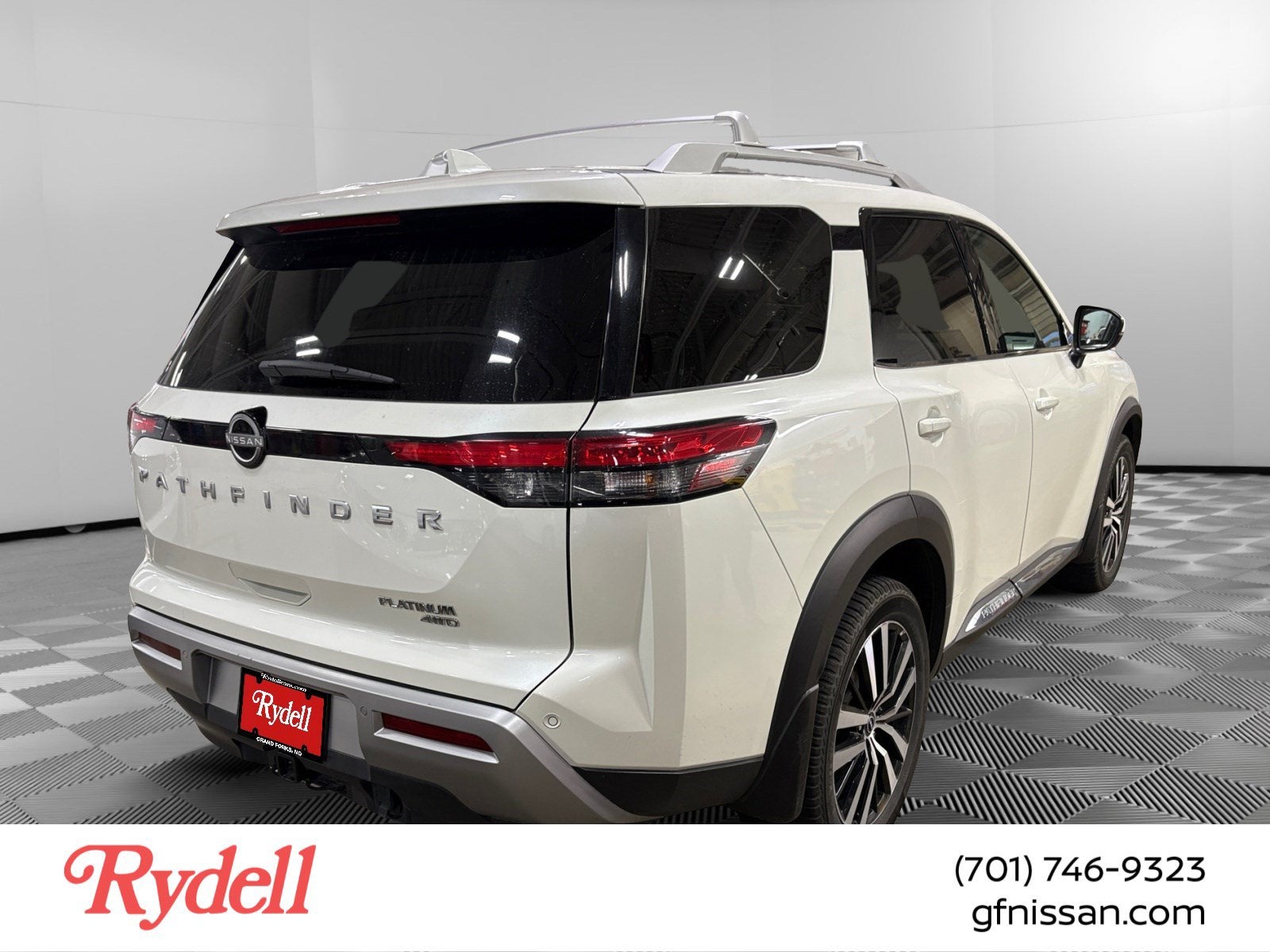 2024 Nissan Pathfinder Platinum 4WD