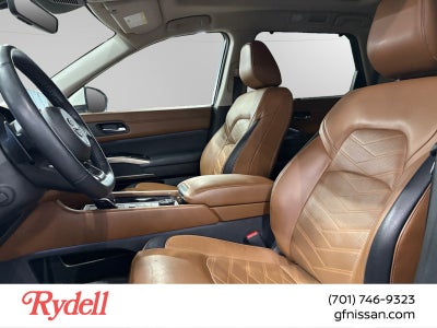 2024 Nissan Pathfinder Platinum 4WD