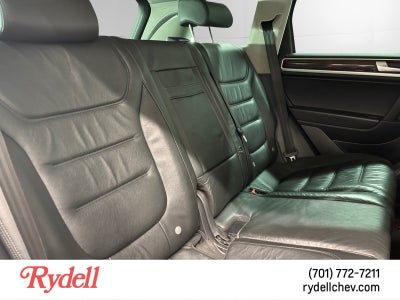 2014 Volkswagen Touareg Sport