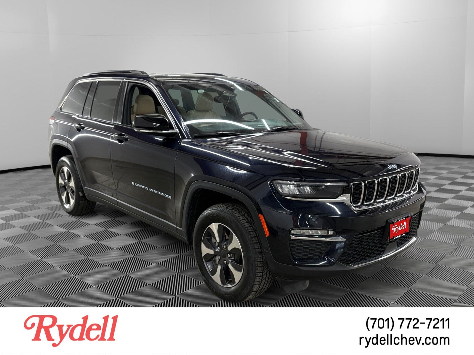 2024 Jeep Grand Cherokee 4xe WICKER/BLACK