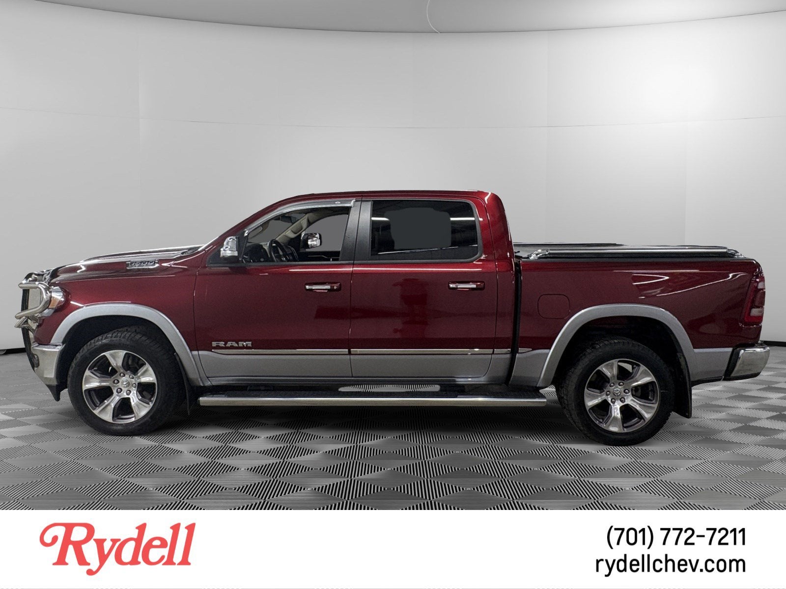 2021 RAM 1500 Laramie Crew Cab 4x4 5'7" Box