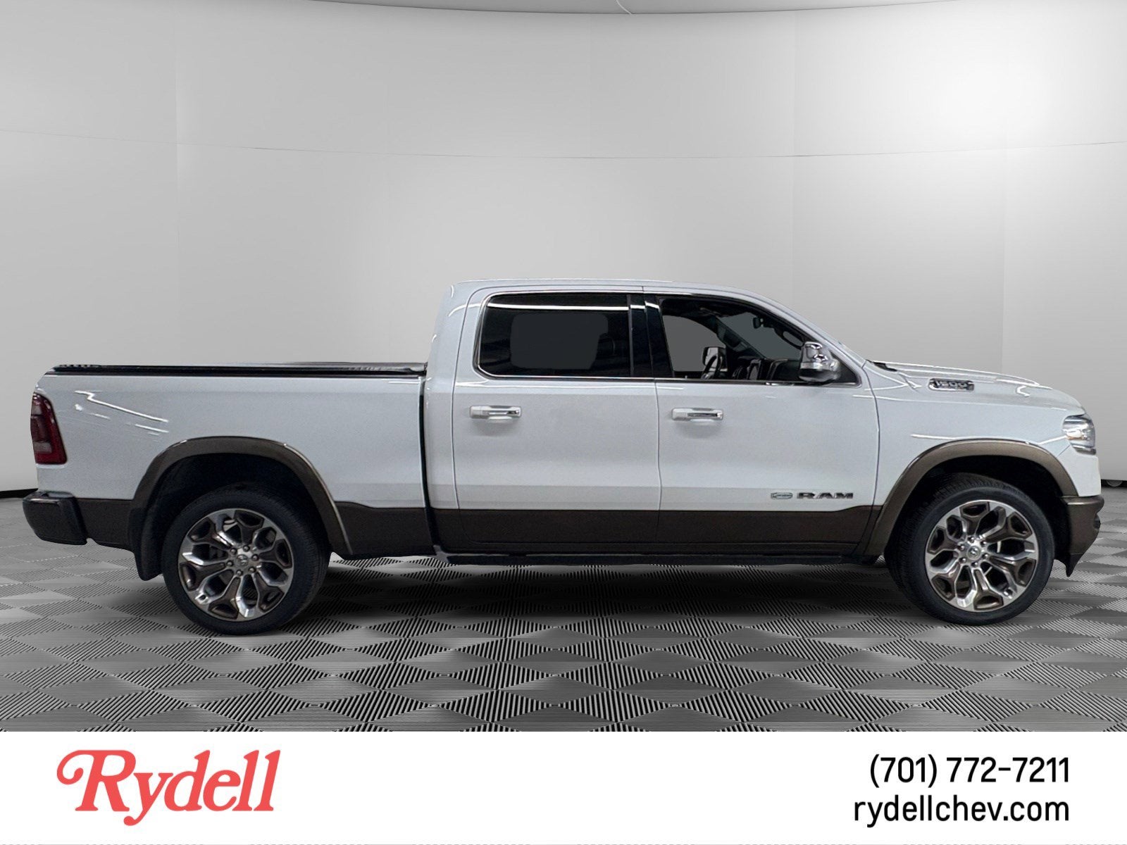 2020 RAM 1500 Laramie Longhorn Crew Cab 4x4 6'4" Box