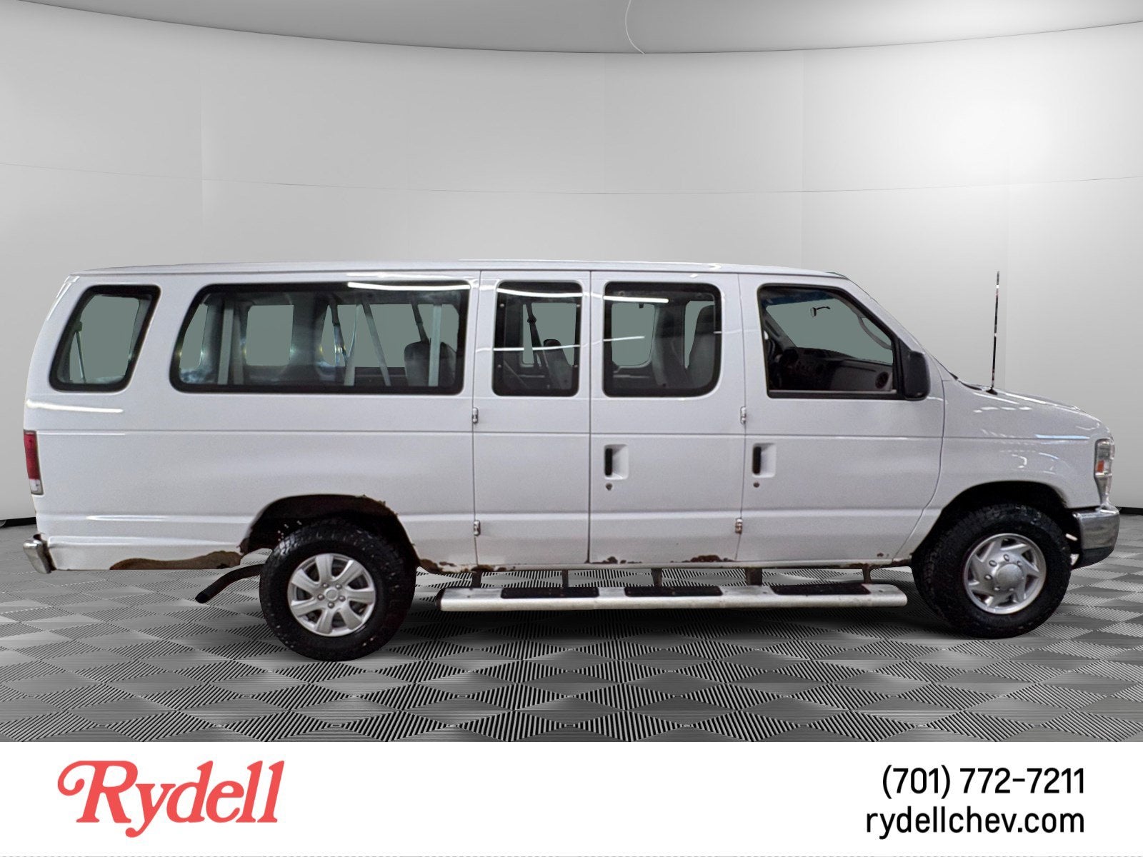 2010 Ford Econoline Wagon XL