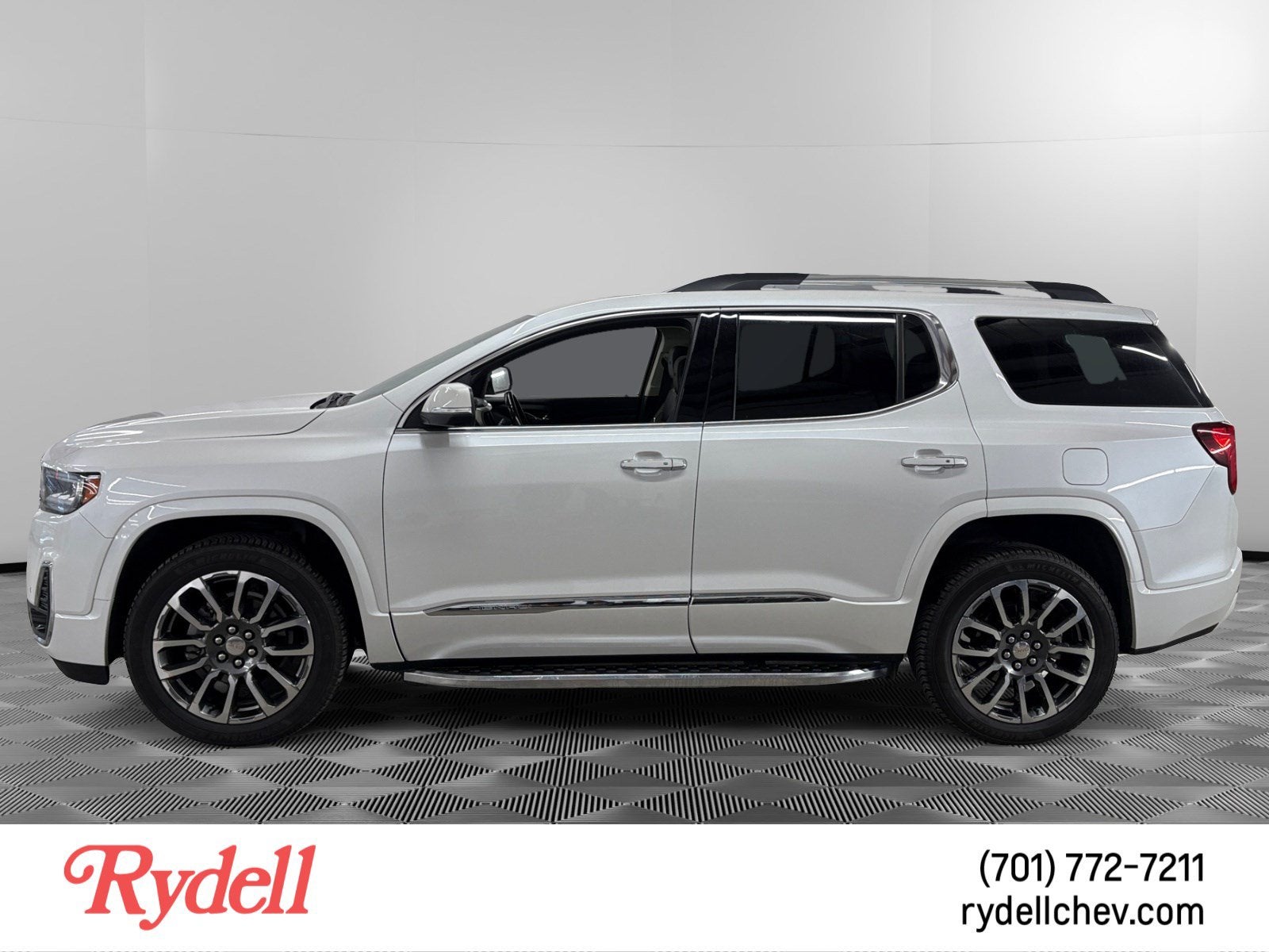 2020 GMC Acadia Denali