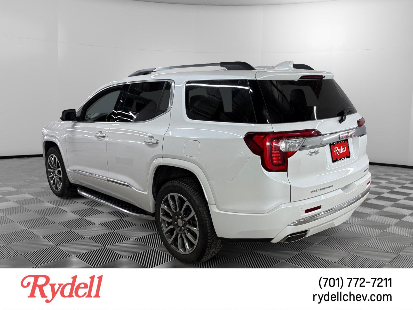 2020 GMC Acadia Denali