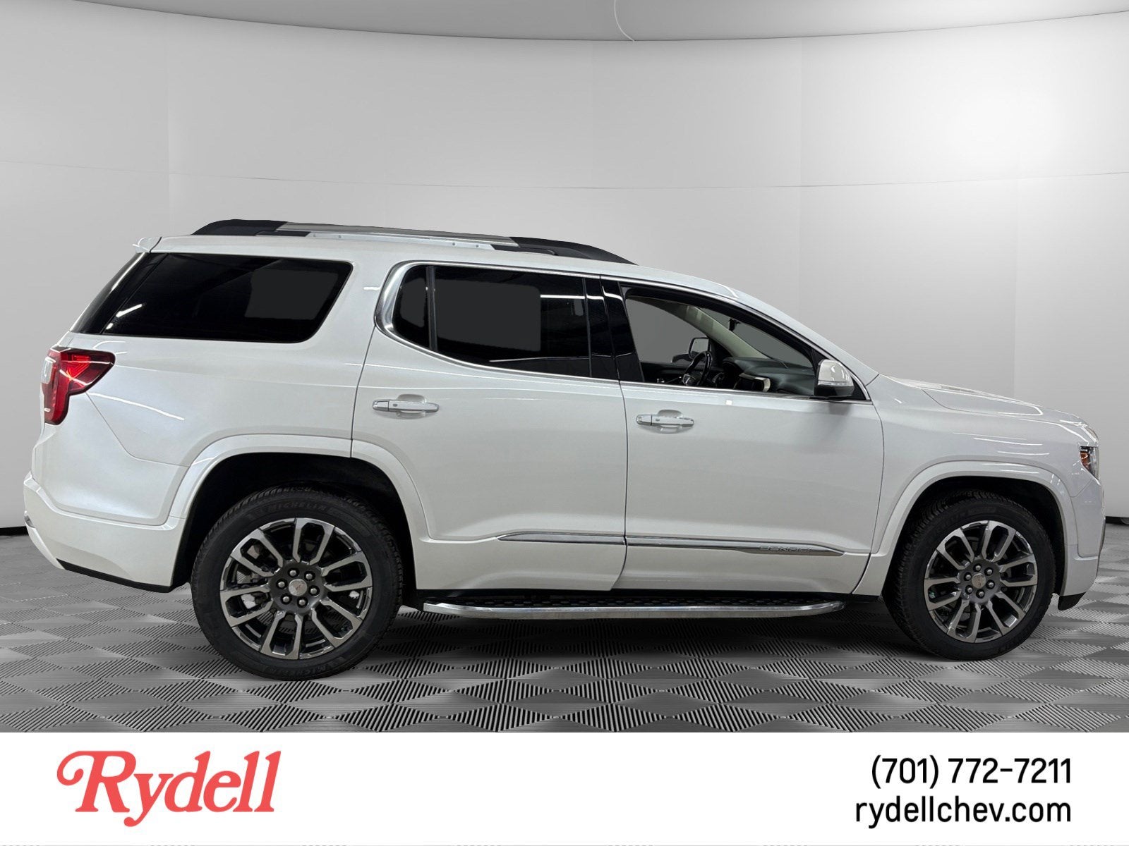 2020 GMC Acadia Denali