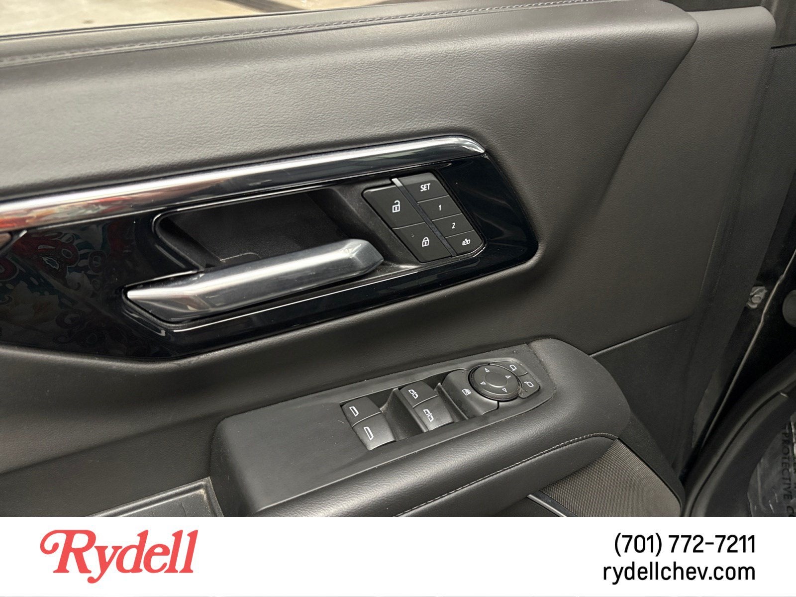 2025 Chevrolet Suburban LT