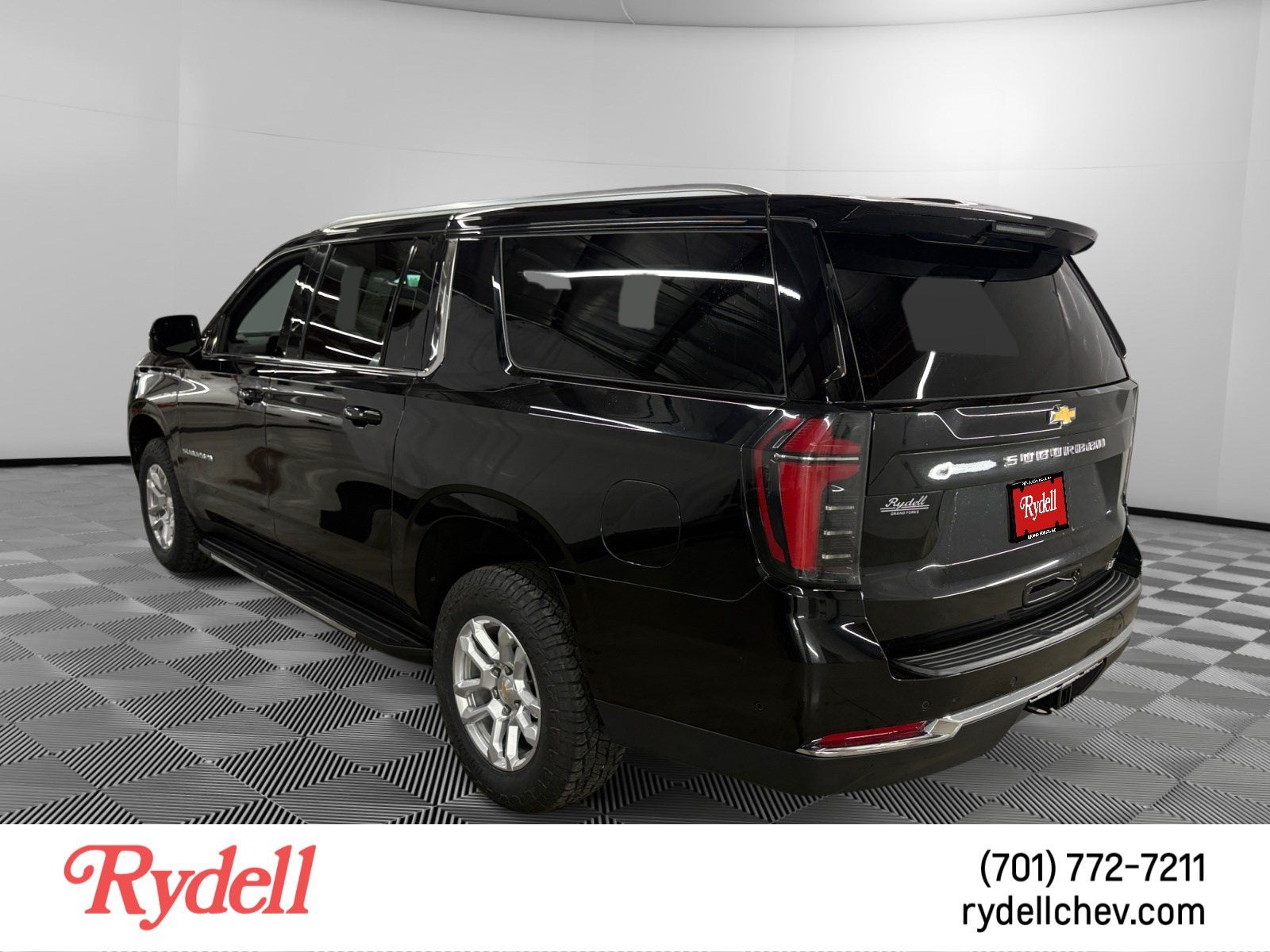 2025 Chevrolet Suburban LT