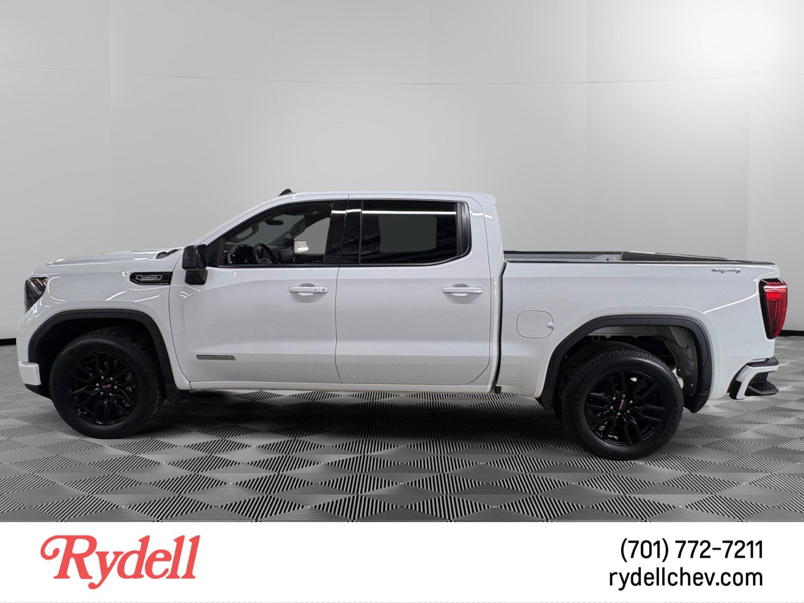 2025 GMC Sierra 1500 Elevation