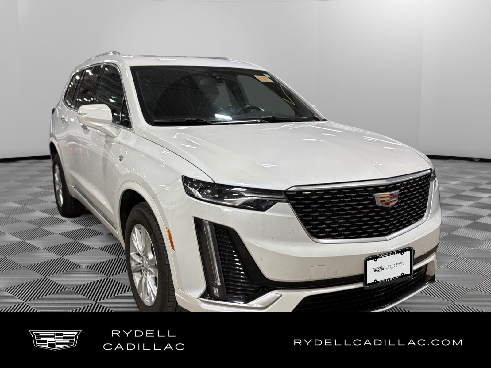 2025 Cadillac XT6 Luxury