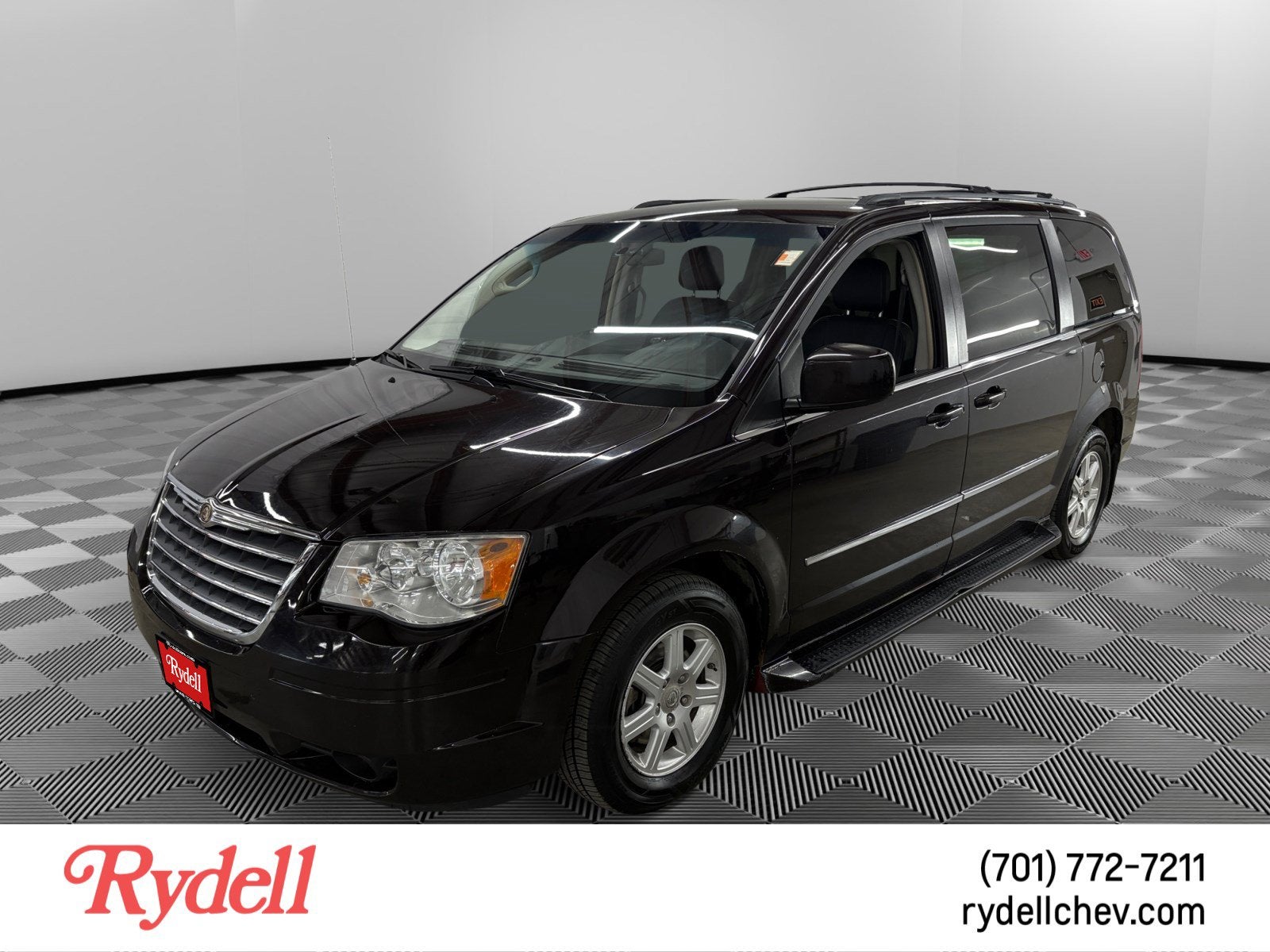 2010 Chrysler Town & Country Touring Plus