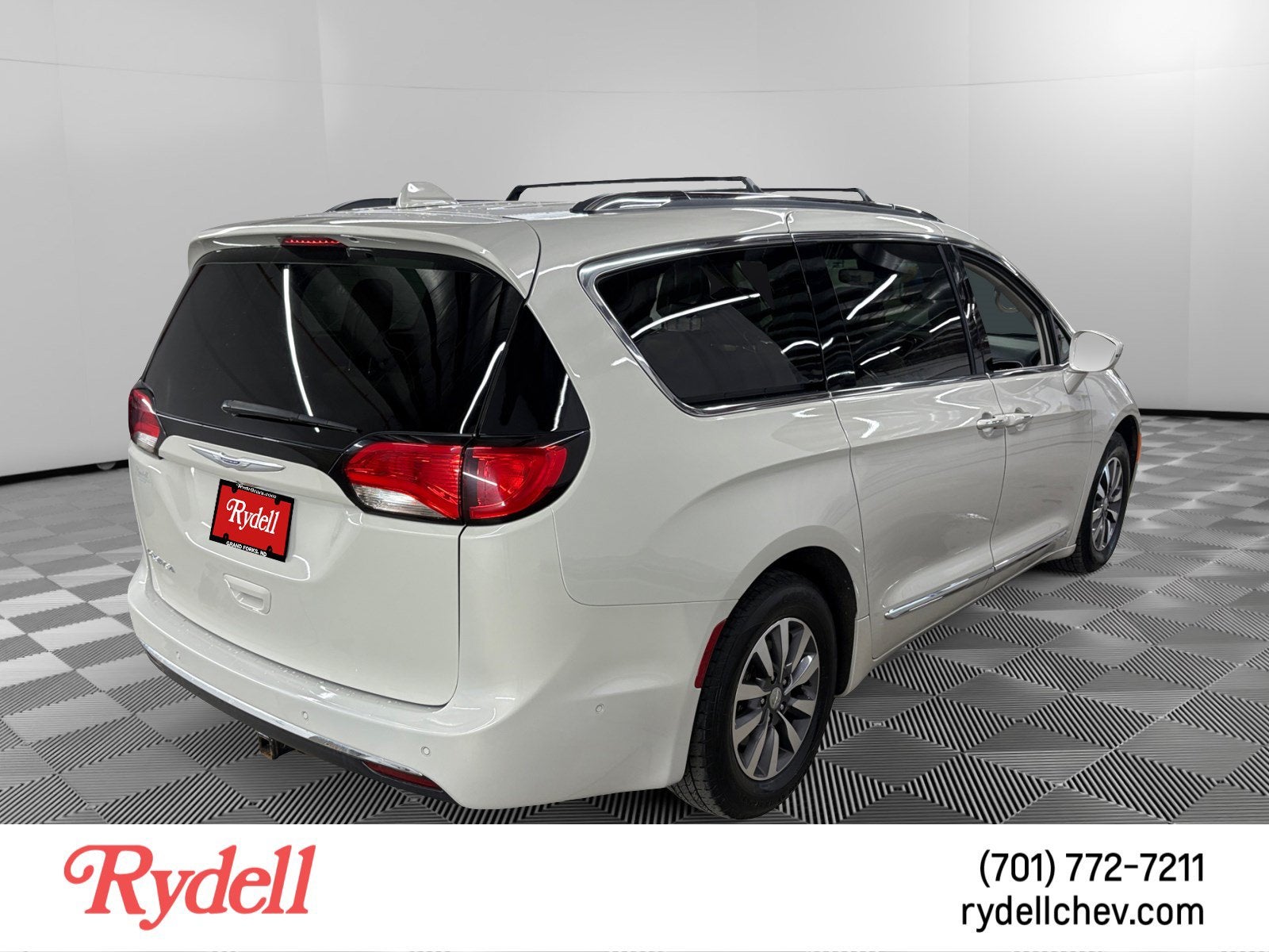 2020 Chrysler Pacifica Touring L Plus