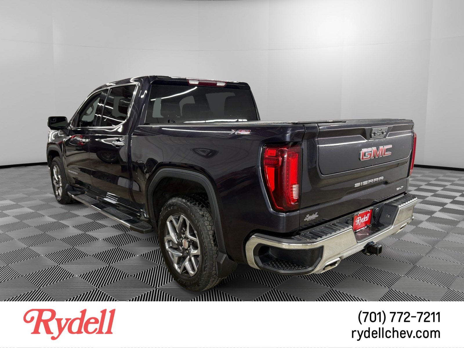 2024 GMC Sierra 1500 SLT