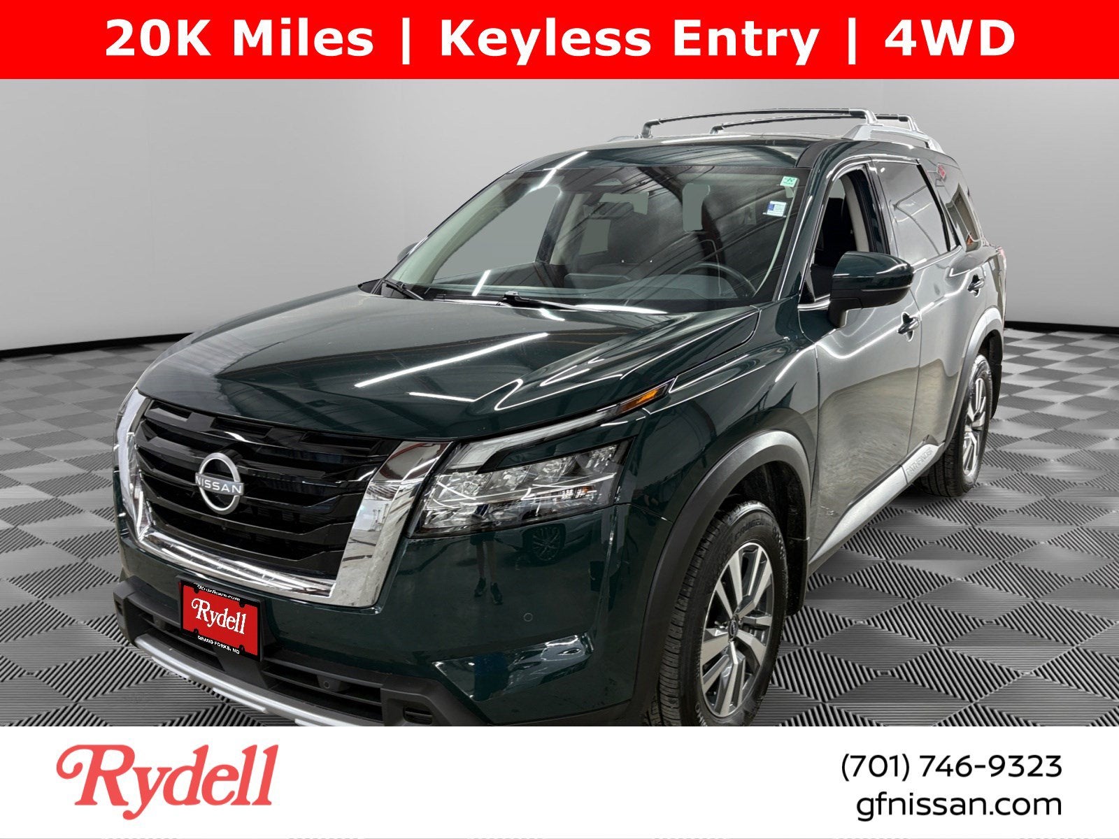 2024 Nissan Pathfinder SL 4WD