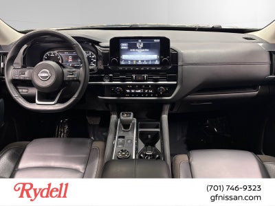 2024 Nissan Pathfinder SL 4WD