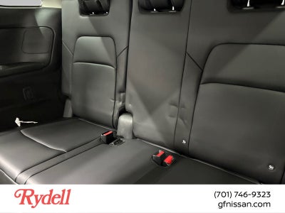 2024 Nissan Pathfinder SL 4WD