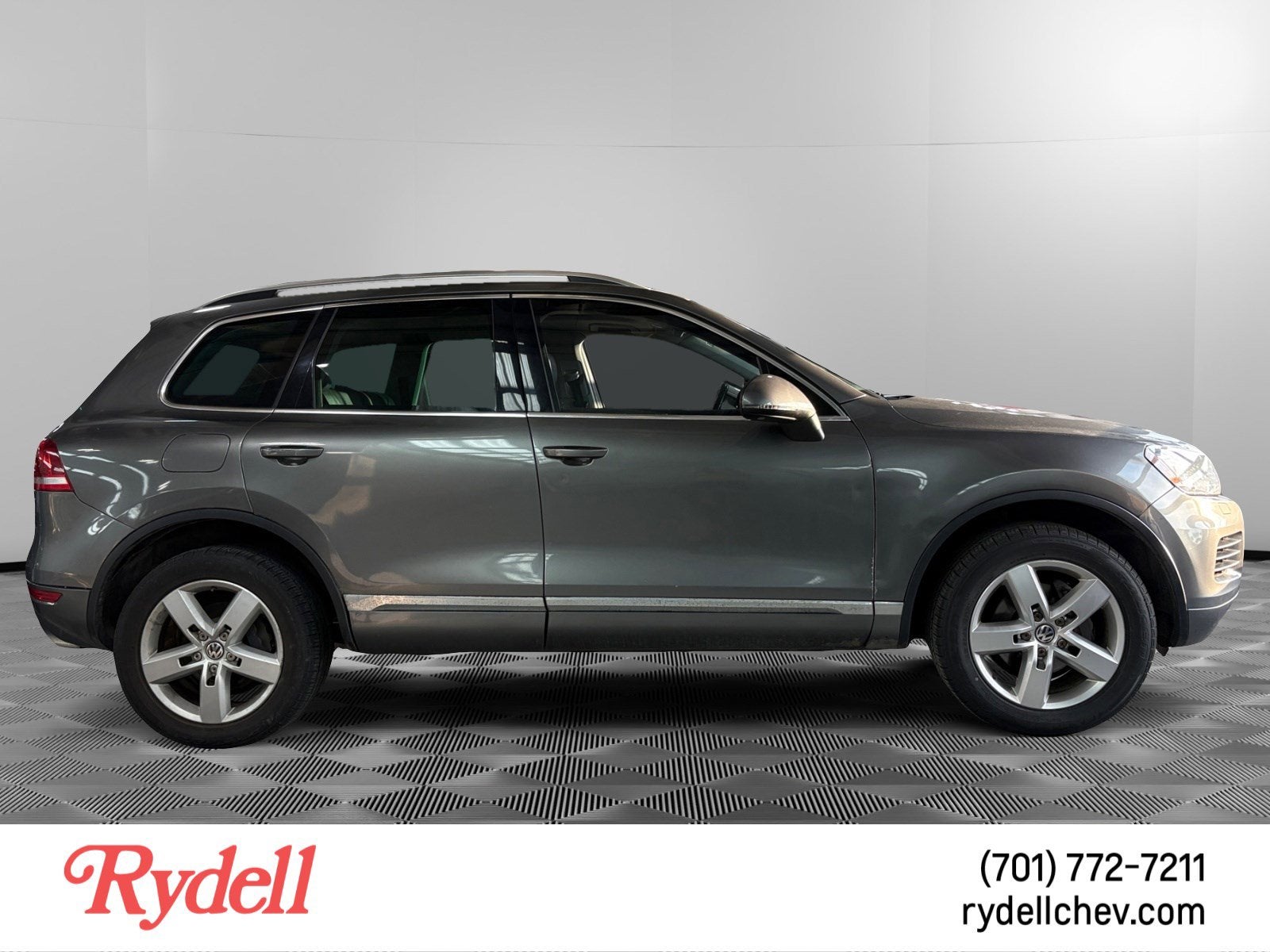 2014 Volkswagen Touareg Sport