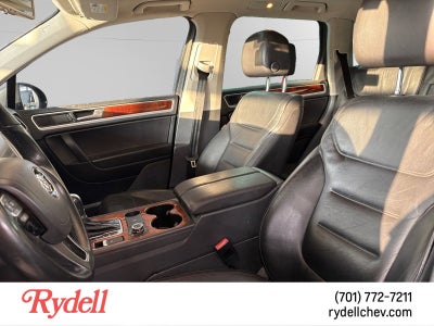 2014 Volkswagen Touareg Sport