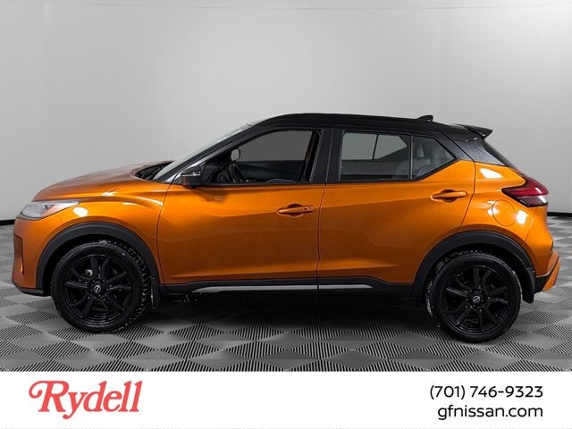 2023 Nissan Kicks SR