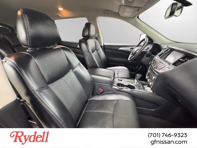 2020 Nissan Pathfinder SL