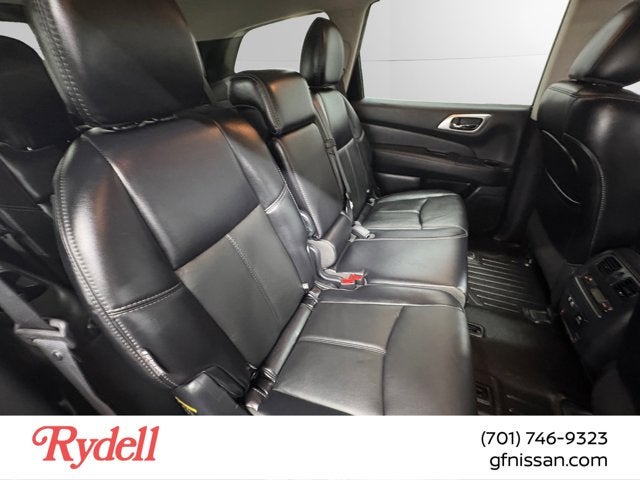 2020 Nissan Pathfinder SL