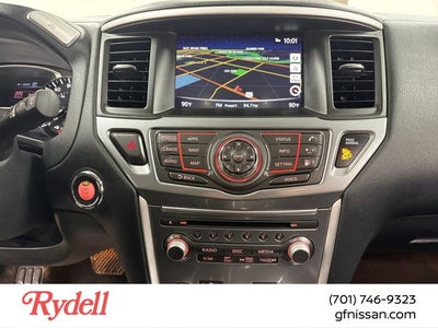 2020 Nissan Pathfinder SL