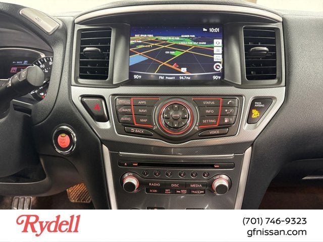 2020 Nissan Pathfinder SL