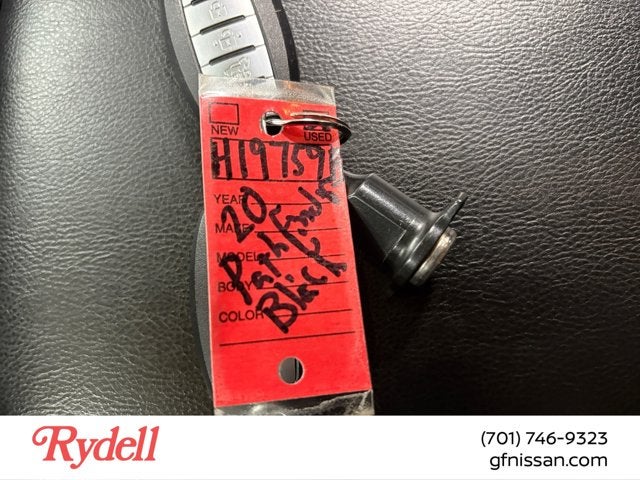 2020 Nissan Pathfinder SL