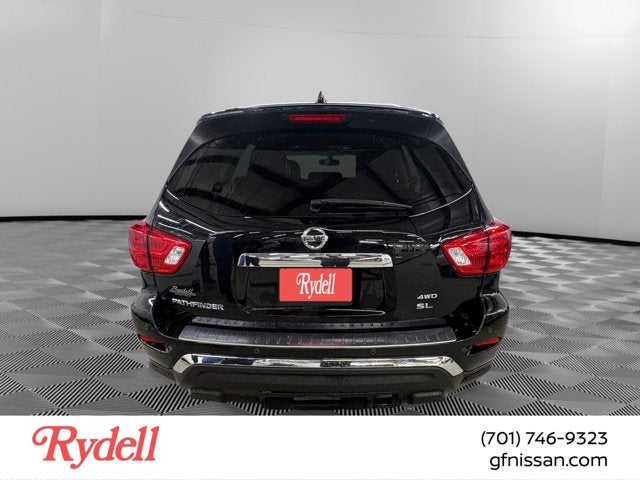 2020 Nissan Pathfinder SL