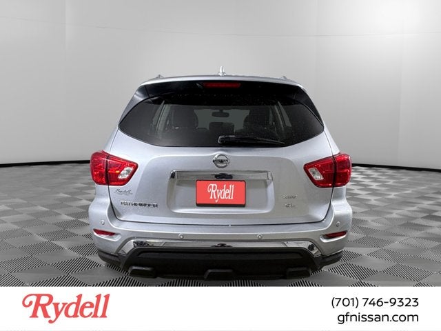 2019 Nissan Pathfinder SL