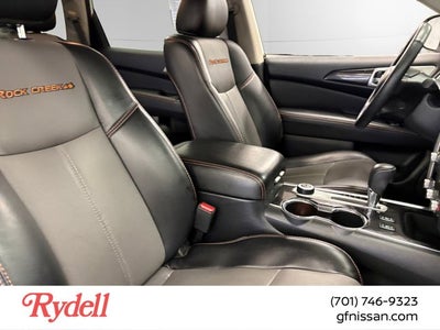 2019 Nissan Pathfinder SL