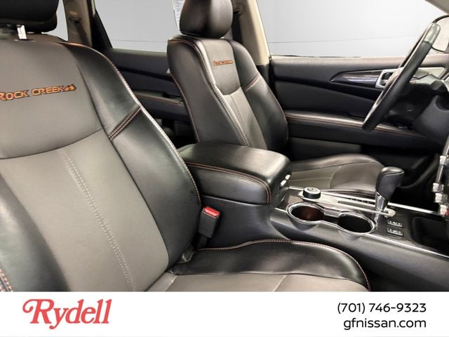 2019 Nissan Pathfinder SL