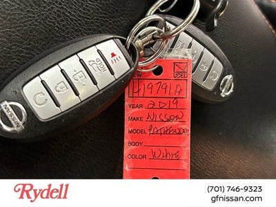 2019 Nissan Pathfinder SL