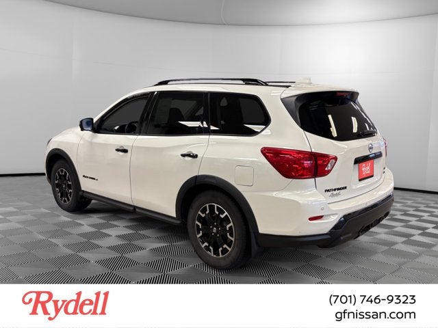 2019 Nissan Pathfinder SL