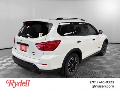 2019 Nissan Pathfinder SL