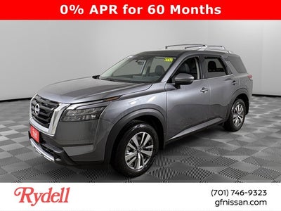 2025 Nissan Pathfinder SL