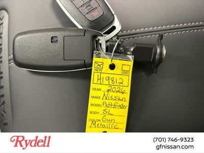 2026 Nissan Pathfinder SL