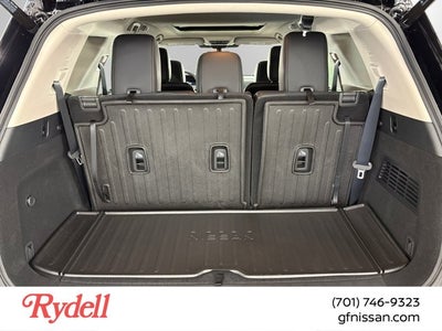 2026 Nissan Pathfinder Platinum