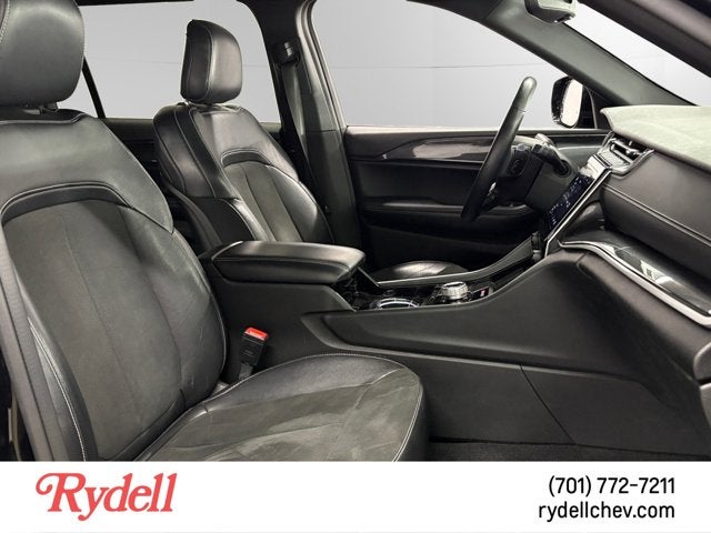 2022 Jeep Grand Cherokee L Altitude