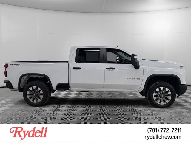 2026 Chevrolet Silverado 2500HD Custom