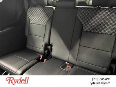2026 GMC Acadia AWD Denali