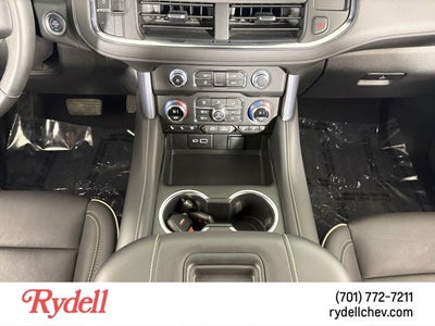 2024 GMC Yukon XL SLT