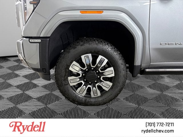 2025 GMC Sierra 2500HD Denali