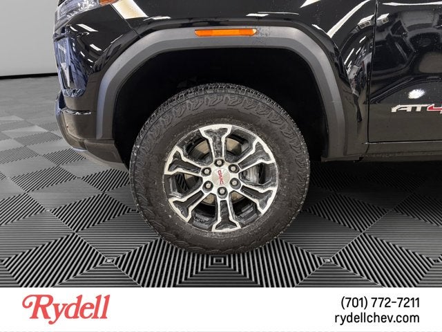 2025 GMC Canyon 4WD AT4