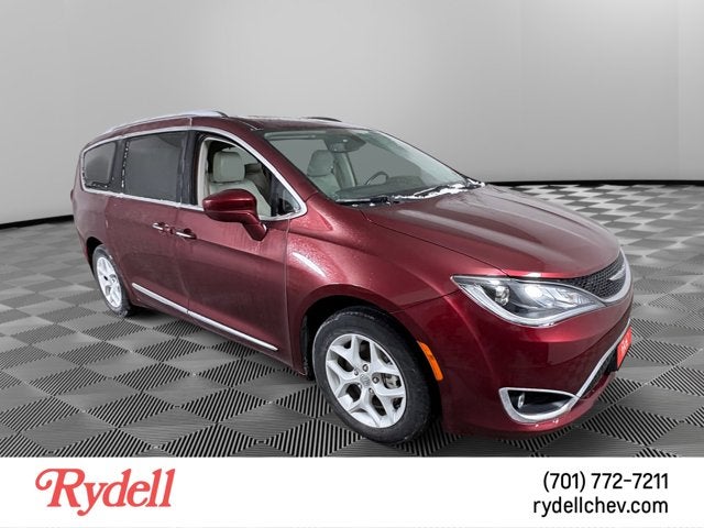 2020 Chrysler Pacifica Touring L